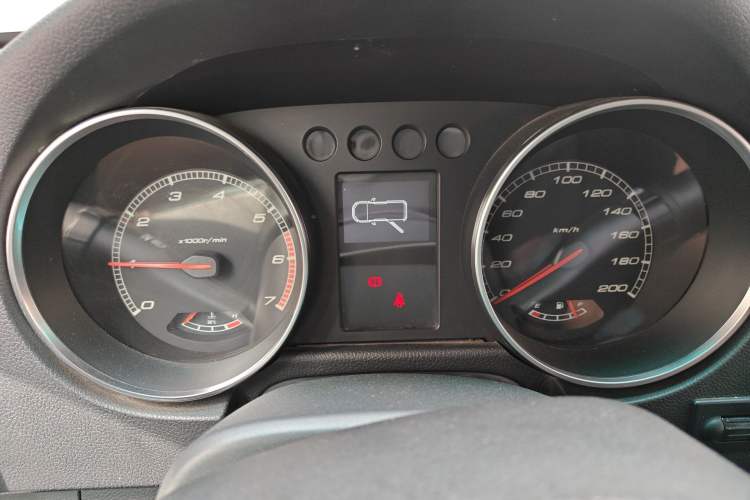 Used BAIC Off-Road BJ40 2016 40L 2.0T Manual All-Wheel Drive Prestige Edition Instrument Cluster