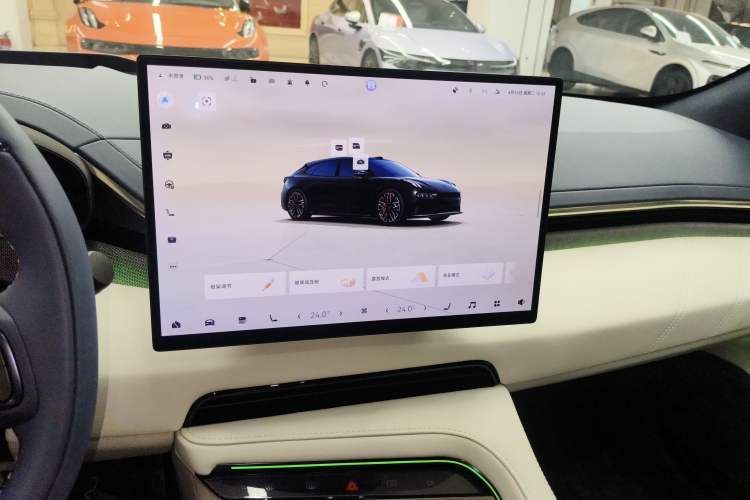 Used Zeekr 001 2025 YOU Edition 100 kWh All-Wheel Drive Audio And AC Panel