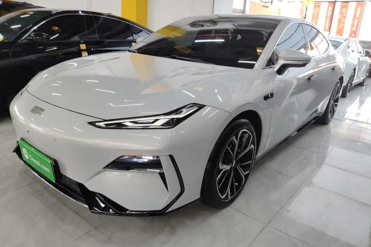 Used Geely Galaxy E8 2025 700 km Long-Range Intelligent Driving Version