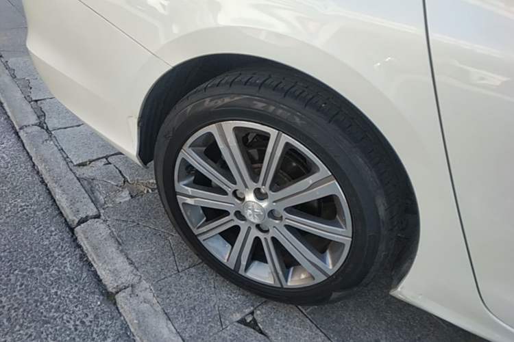 Used Peugeot 408 2014 1.8L Automatic Luxury Edition
