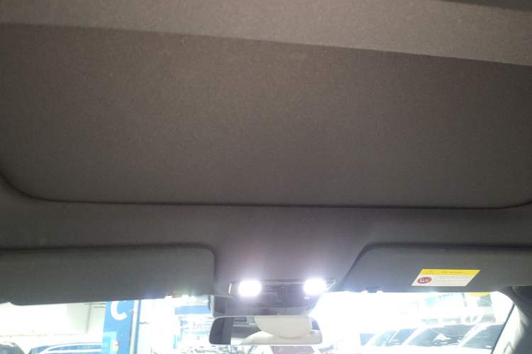 Used Li Auto L8 2025 Ultra Smart Refreshed Edition
