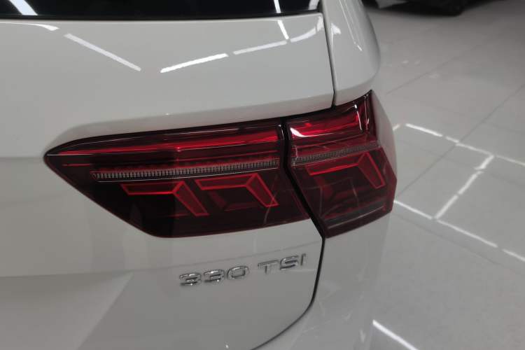 Used Volkswagen Tiguan L 2022 330TSI Automatic Two-Wheel Drive R-Line Enhanced Edition
