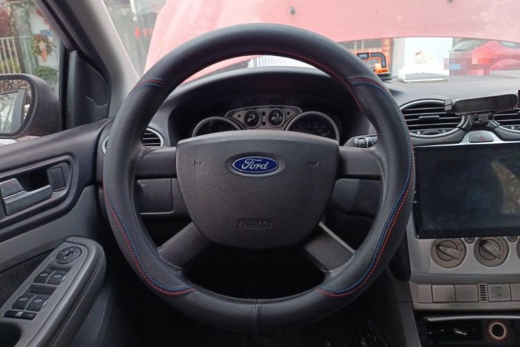 Used Ford Focus 2013 Hatchback Classic 1.8L Manual Base Model