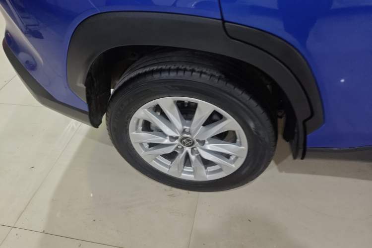 Used Toyota Corolla Cross 2022 2.0L Luxury Edition Right Rear Wheel Hub