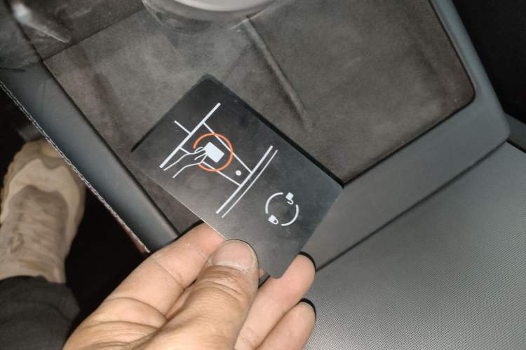 Used Tesla Model 3 2023 Rear-Wheel-Drive Version
