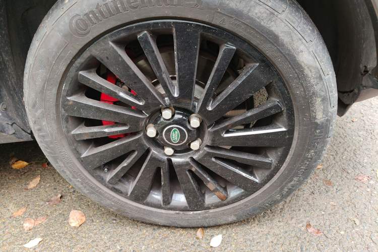 Used Land Rover Discovery 2015 3.0 SC V6 SE Right Front Wheel Hub