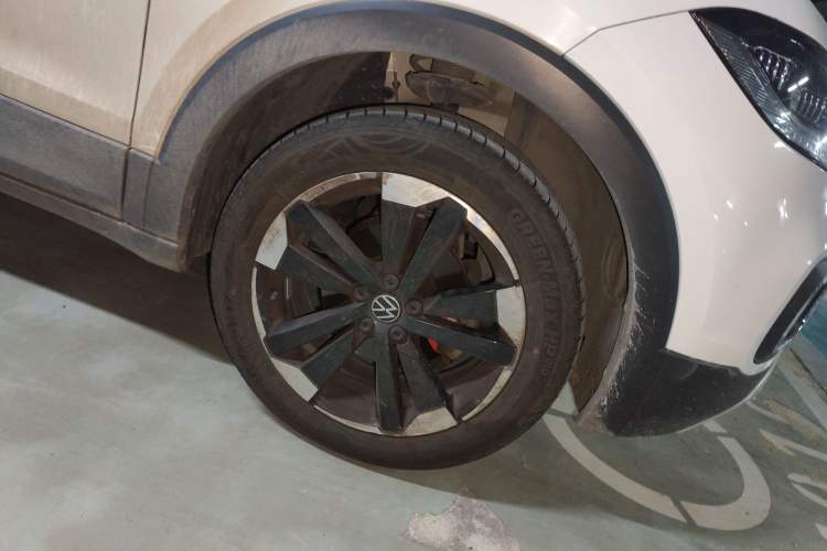 Used Volkswagen Tacqua 2020 1.5L Automatic Yue
