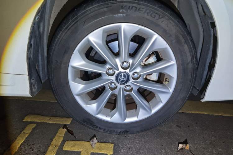 Used Toyota Corolla 2021 1.2T S-CVT Elite PLUS Edition Right Front Wheel Hub