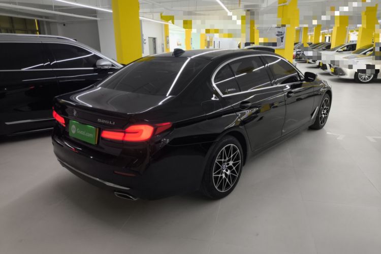 Used BMW 5 Series 2021 525Li Luxury Package Rear Right 45 Deg