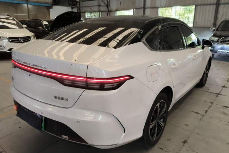Used BYD Destroyer 05 2024 Honor Edition DM-i 120KM Luxury Model Rear Right 45 Deg
