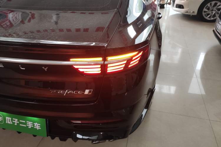 Used Geely Auto Preface 2025 Dongfang Yao 1.5TD Kunlun Edition Right Rear Taillight
