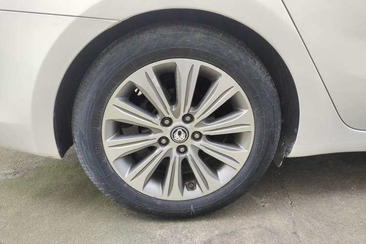 Used Kia K4 2014 1.8L Automatic DLX