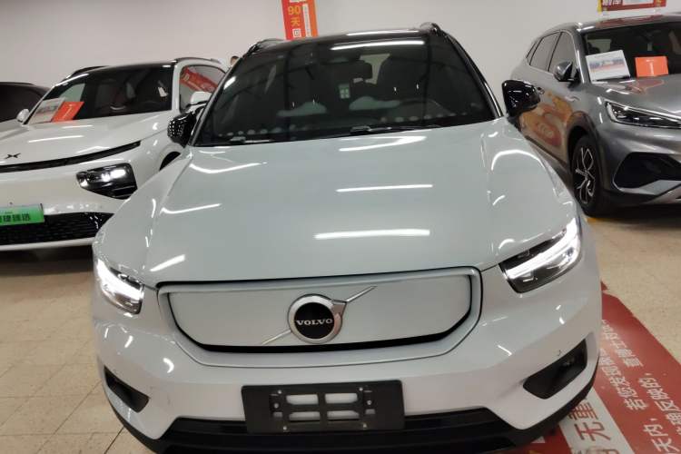 Used Volvo XC40 New Energy 2022 Four-Wheel Drive High-Performance Version Front