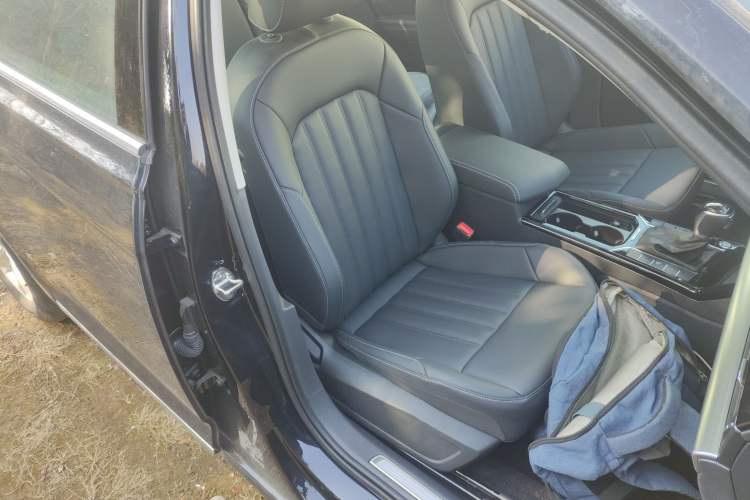 Used Volkswagen Passat New Energy 2025 430 PHEV Hybrid Business Edition Right Front Seat