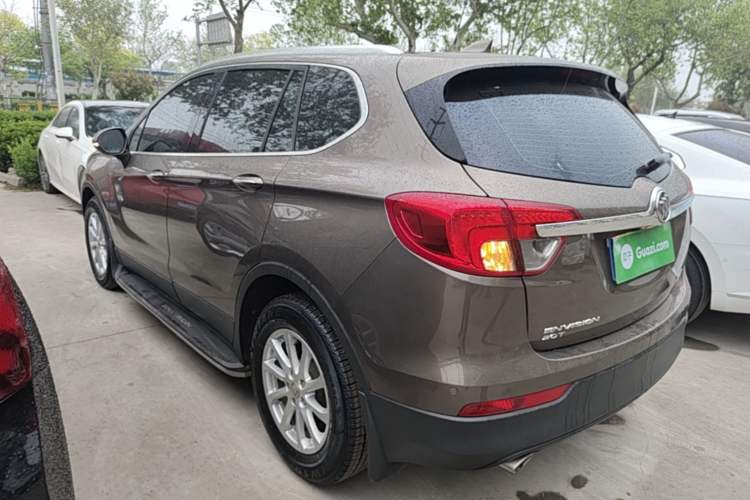 Used Buick Envision 2017 20T Two-Wheel Drive Luxury Model Exterior 2