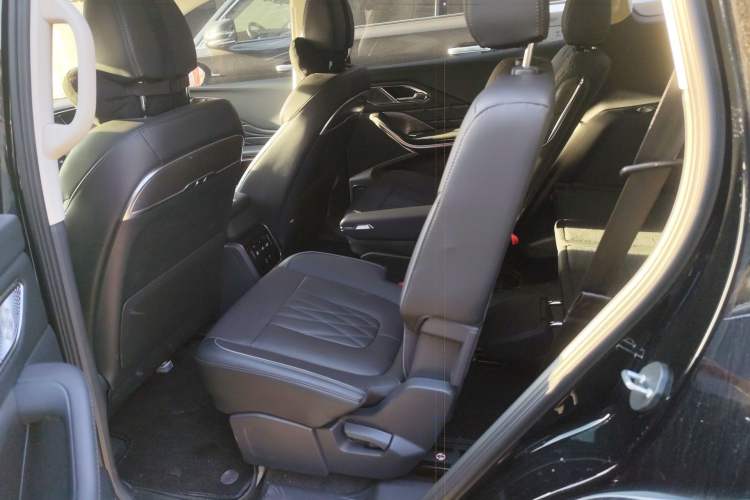 Used Hongqi HS7 PHEV 2024 2.0T PHEV Four-Wheel Drive Flagship Edition 6 Seats Left Rear Seat