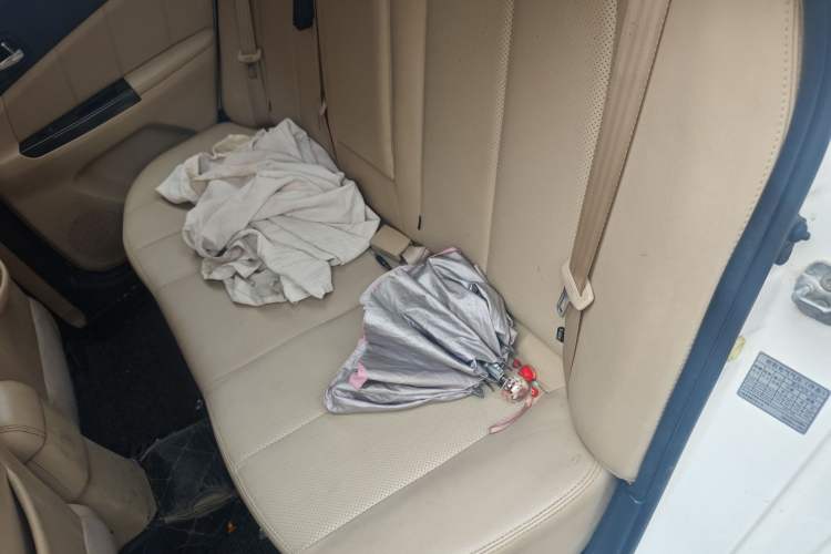 Used CHANGAN Eado 2015 1.6L Manual Luxury Model China IV Standard