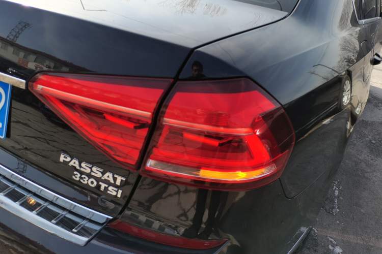 Used Volkswagen Passat 2017 330TSI DSG Luxury Edition

