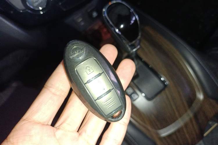 Used Nissan X-Trail 2019 2.0L CVT Smart Connect Comfort Edition 2WD Vehicle Key