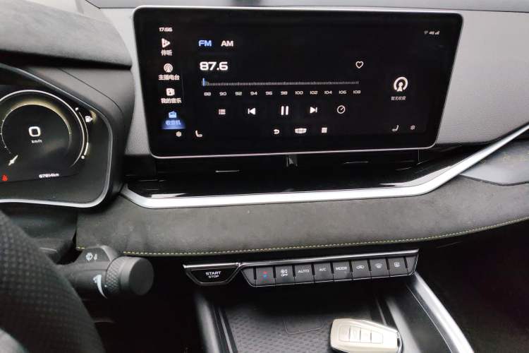 Used Geely Auto Preface 2021 2.0TD Space-Time Edition Starry Celestial Audio And AC Panel