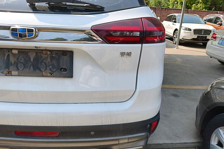 Used Geely Auto Emgrand X7 Sport 2018 1.8TD Automatic Two-Wheel Drive Smart Connect 4G Internet Edition