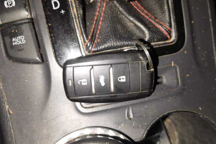 Used CHANGAN CS75 2016 1.8T Automatic Elite Model China V Standard