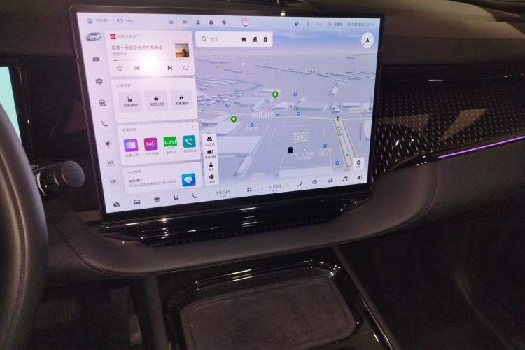 Used Zeekr 009 2024 7-Seater Aisle Version 108 kWh
