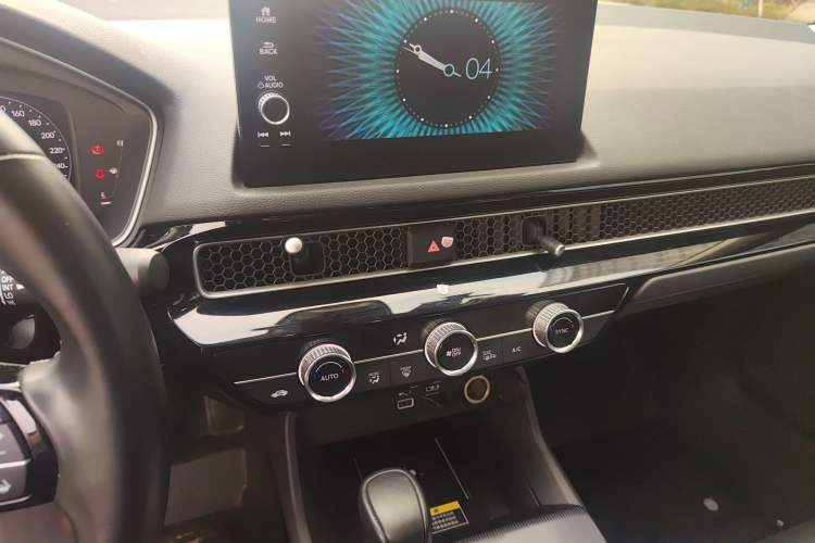 Used Honda Civic 2022 240TURBO CVT Dynamic Control Version
