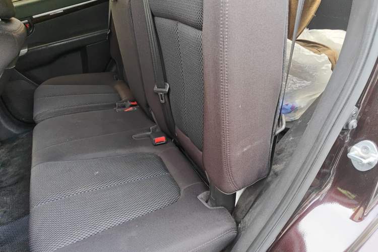 Used Hyundai Santa Fe Classic 2011 2.4 Comfort Edition 7-Seater Two-Wheel Drive