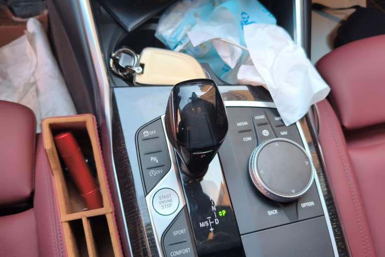 Used BMW 3 Series 2021 Second Facelift 325Li M Sport Package Gear Lever