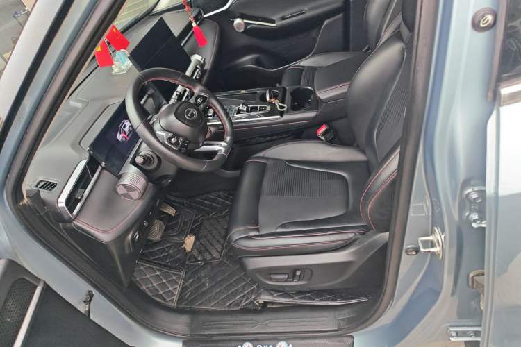 Used GAC Trumpchi EMKOO 2022 1.5T Supernova Pro Edition Left Front Seat