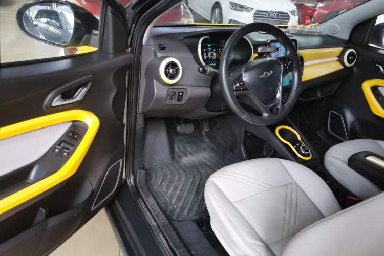 Used Chery Little Ant 2021 200 000-Yuan Ant Fan Edition Talent Version NMC Battery 301 km