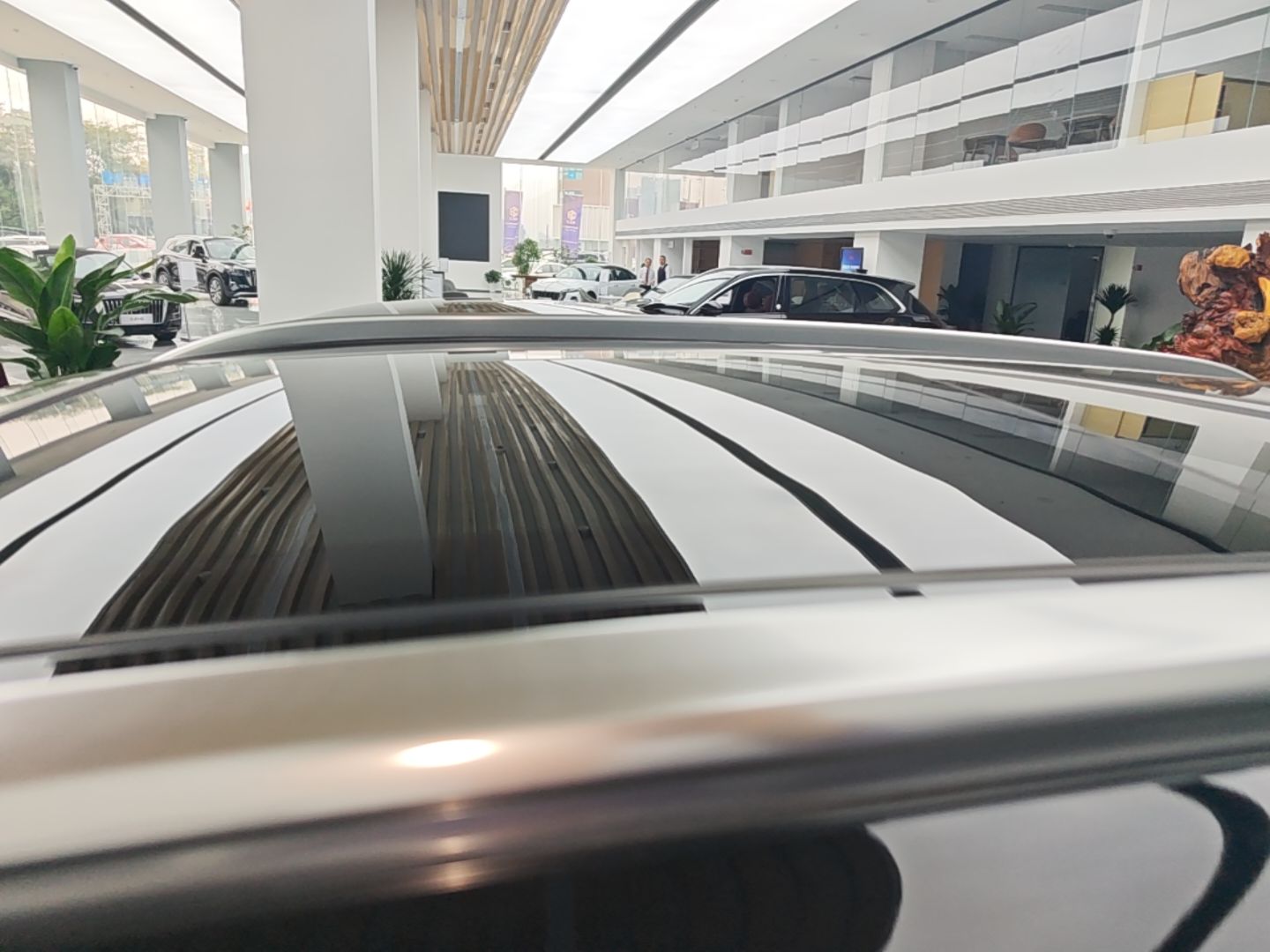 Hongqi HS5 2022 Revised Version 2.0T Smart Connect Flagship Edition — снимка 7