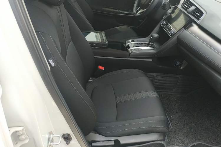 Used Honda Civic 2016 220TURBO CVT Luxury Edition Right Front Seat