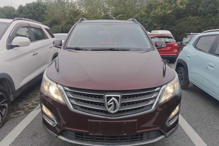Used Baojun 560 2016 1.8L Manual Luxury Edition