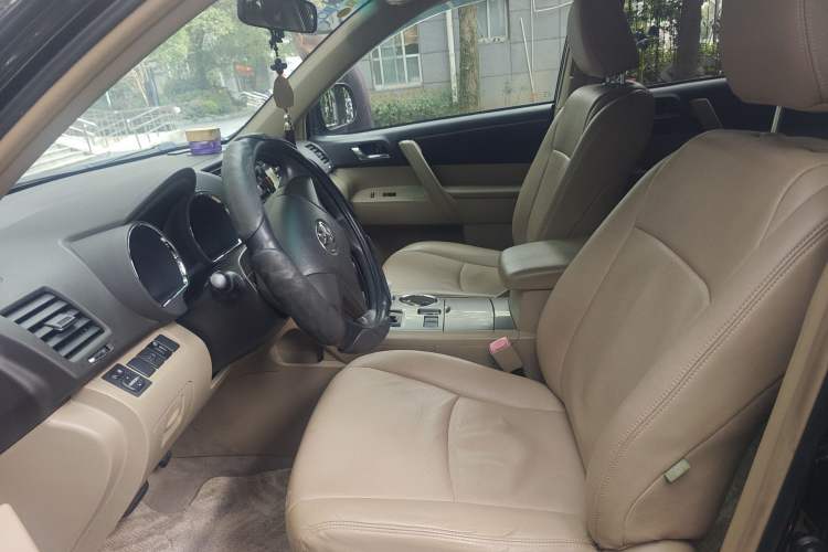 Used Toyota Highlander 2012 2.7L Two-Wheel Drive 7-Seater Elite Edition