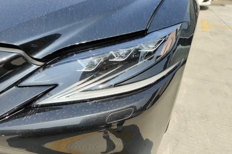Used Lexus LS 2018 500h Excellence Edition China VI standard
