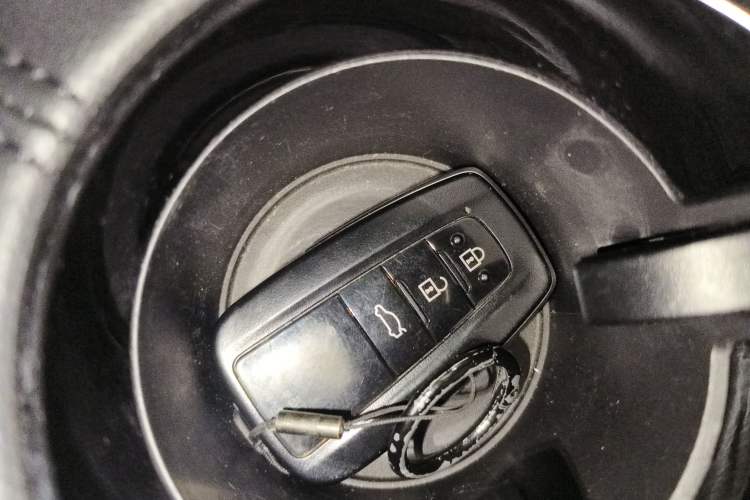 Used Toyota Avalon 2022 2.0L Luxury Edition