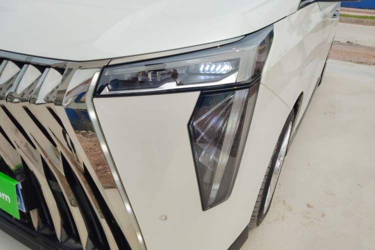 Used GAC Trumpchi M8 2023 Zongshi Series 400T Ultimate Edition Left Front Headlight