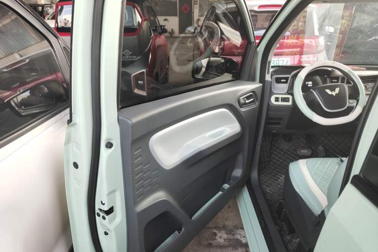 Used Wuling Hongguang MINIEV 2021 Macaron Fashion Model Lithium Iron Phosphate