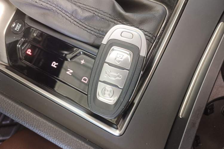 Used Hongqi H7 2019 2.0T Elite Edition
