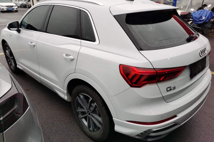 Used Audi Q3 2022 35 TFSI Progressive Dynamic Edition
