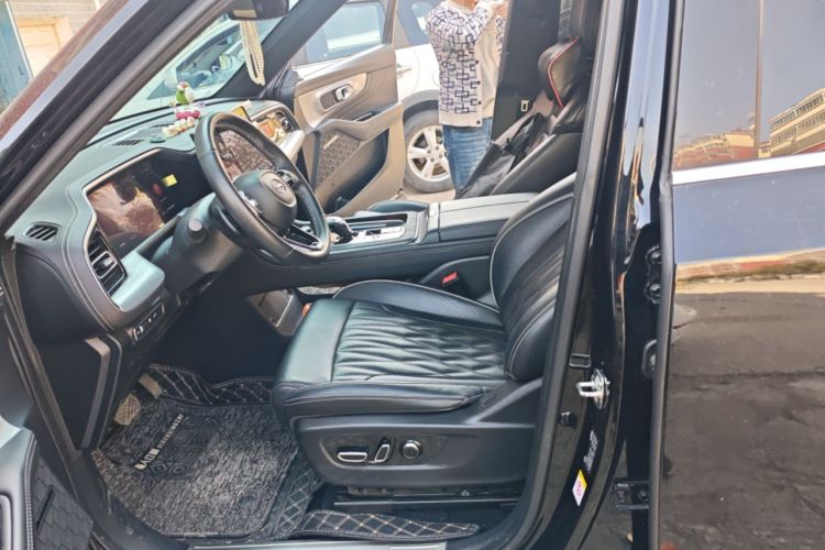 Used GAC Trumpchi GS8 2022 Linghang Series 2.0 TGDI Two-Wheel-Drive Luxury Smart Connectivity Version (7 Seats)
