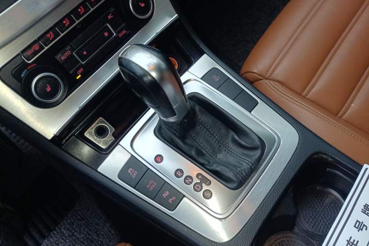 Used Volkswagen FAW-Volkswagen CC 2011 2.0 TSI Ultimate Edition