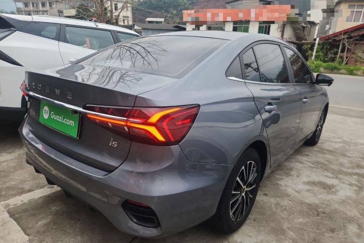 Used Roewe i5 2021 1.5L CVT Diamond Edition
