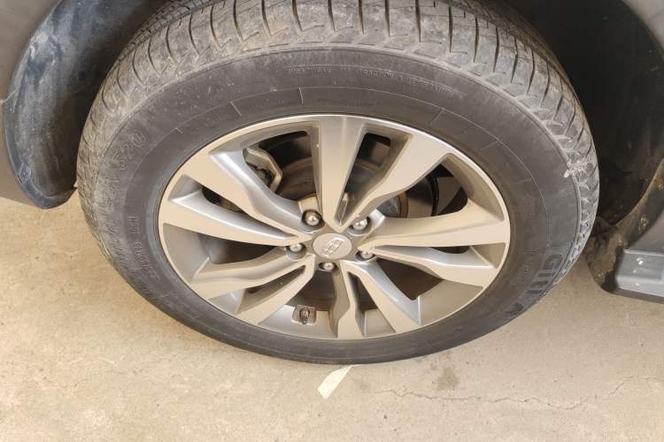 Used Geely Auto Emgrand X7 Sport 2016 2.0L Manual ZhiShang Version Right Rear Wheel Hub