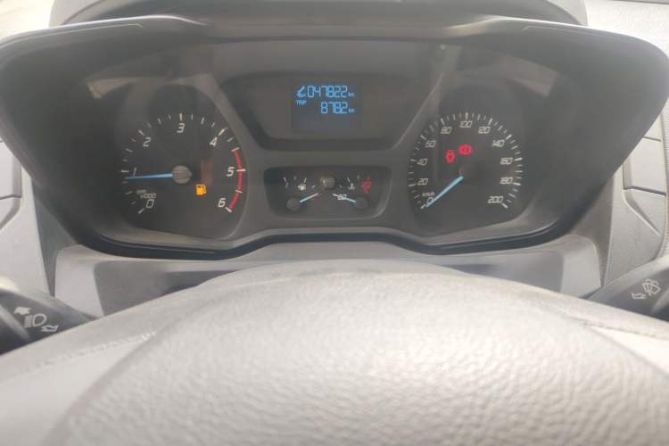 Used Ford Transit 2017 2.0T Diesel Multi-Purpose Commercial Vehicle Short Wheelbase Low Roof China V Standard
