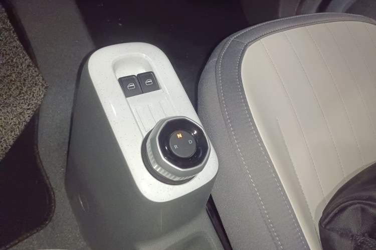 Used Geely Galaxy Panda 2024 200km Panda Kart Gear Lever