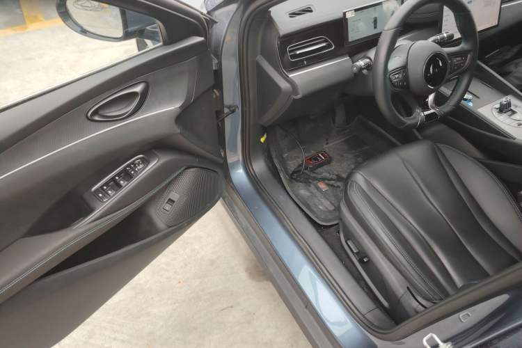 Used BYD Seal 06 New Energy 2025 DM-i Smart Drive 120KM Prestige Model
