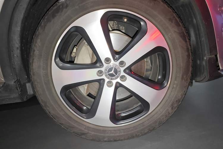 Used Mercedes-Benz GLC 2019 GLC 260 L 4MATIC Dynamic Model